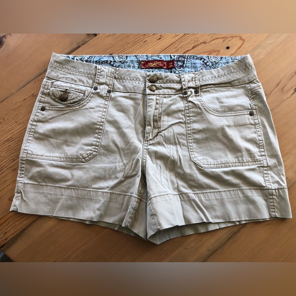One 5 One shorts